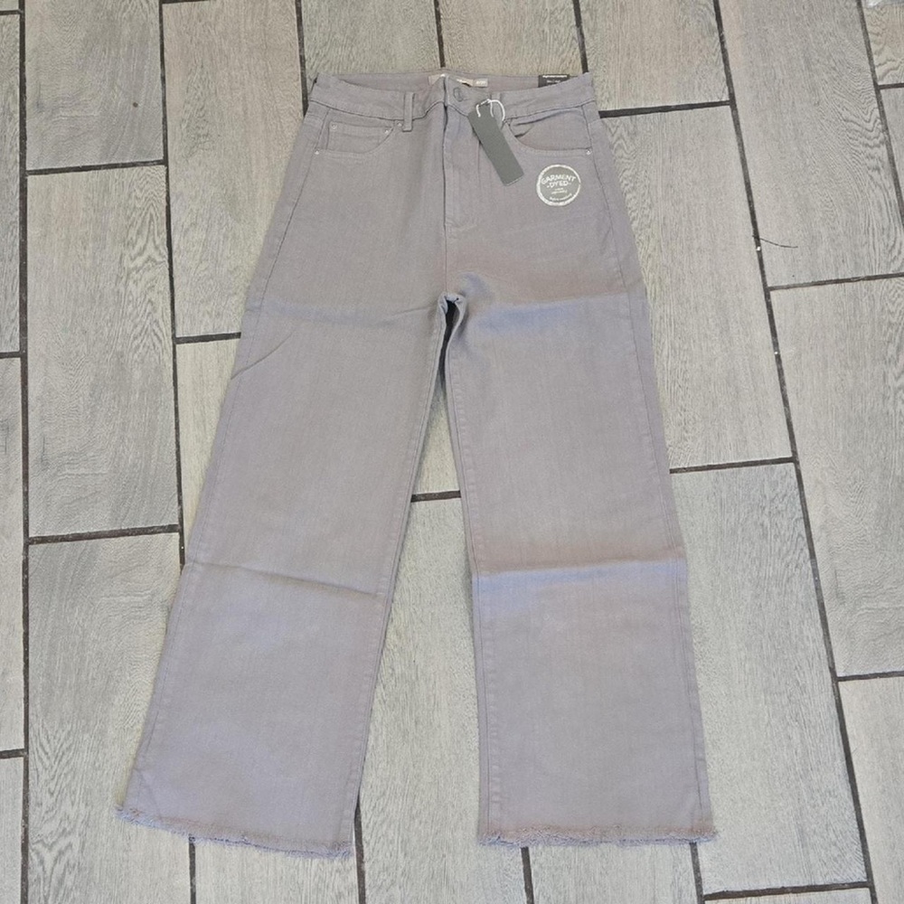 Tractr Women's Stonewashed Gray Jeans